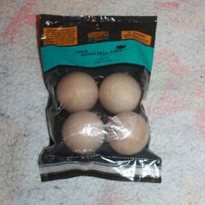 Woodpile Fun 4pc Bag of Wooden Round Balls 2 in